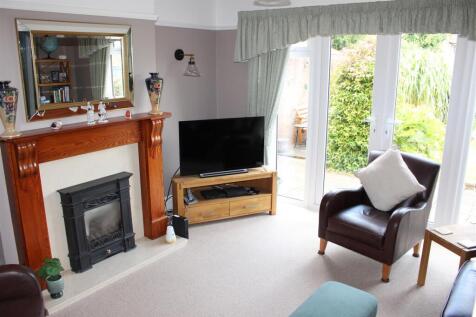 Rear Lounge