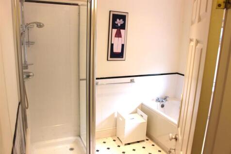 Family Shower Room
