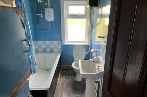 R13437bth.jpg