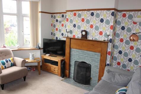 Front Lounge