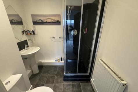 En-suite Bathroom