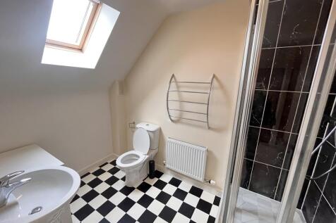 En-suite Bathroom