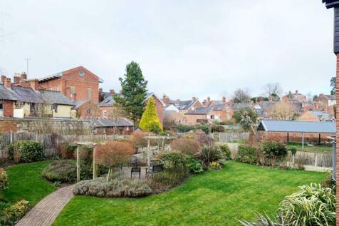 Communal Garden.jpg