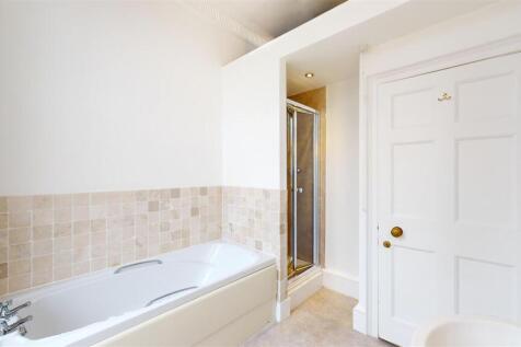 St Mary&#39;s Court 1C, Bathroom 2.jpeg