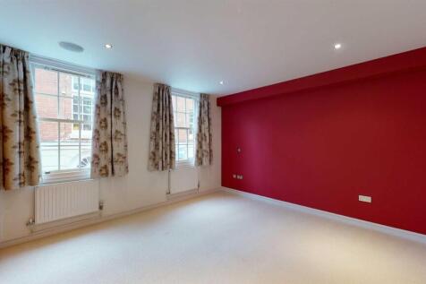 Bedroom 1.jpg