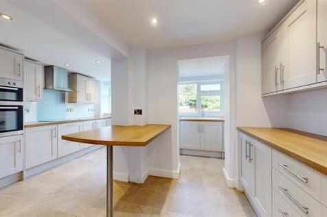 Brookfield 24 Kitchen.jpg