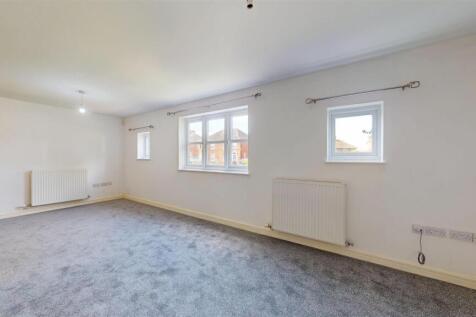 Priors Court Flat 3 Living Room.jpg