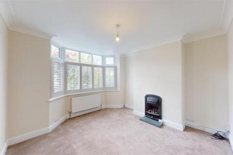 Oakfield Road 50 Living Room.jpg