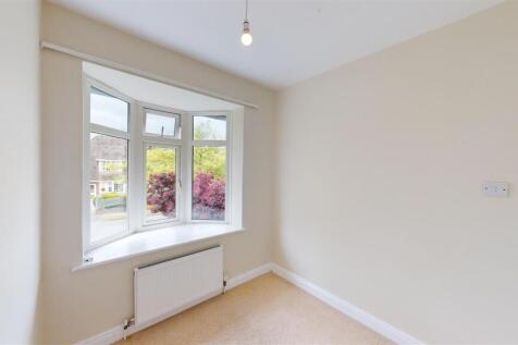 Oakfield Road 50 Bedroom Four.jpg