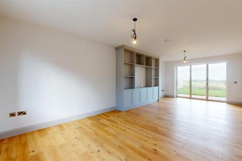 King Edwards Fields 3 Living Room.jpg