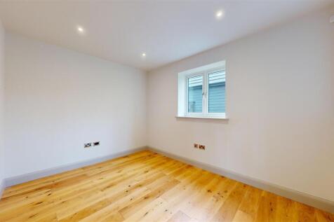 King Edwards Fields 3 Family Room.jpg