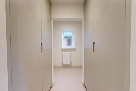 King Edwards Fields 3 Dressing Area.jpg