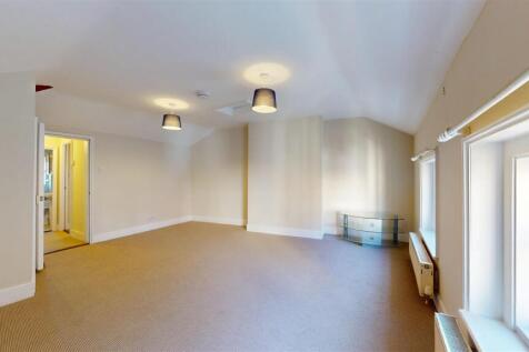 Market Street 4-5 Flat 6 Living room.jpg
