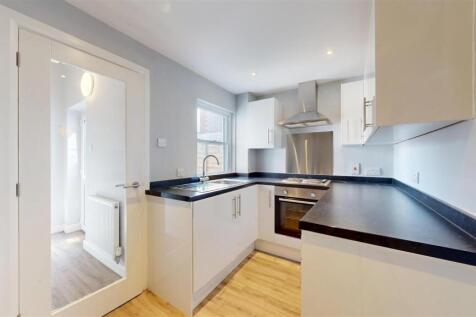 Severn Street 14 Kitchen.jpg