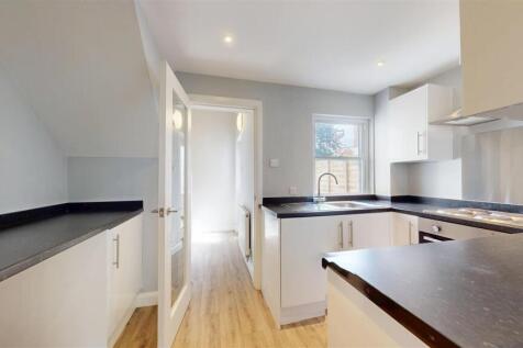 Severn Street 14 Kitchen 2.jpg