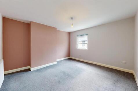 Severn Street 14 Bedroom.jpg