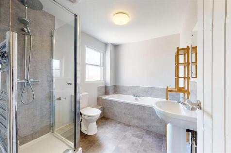 Severn Street 14 Bathroom.jpg