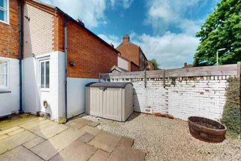 Severn Street 14 Garden 2.jpg
