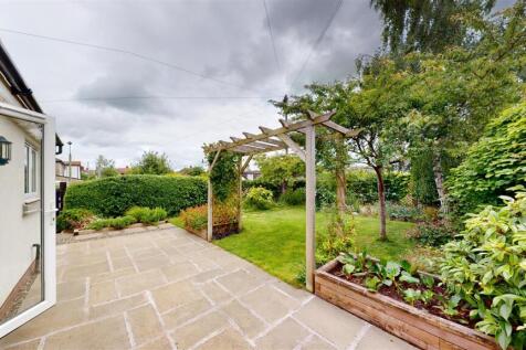 Hafren Road 24 Garden 2.jpg
