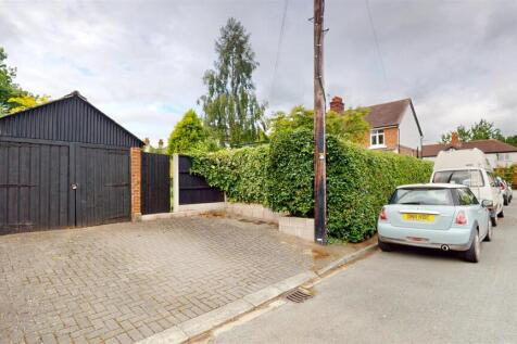 Hafren Road 24 Garage.jpg