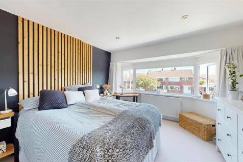 Combermere Drive 5 Bedroom One.jpg
