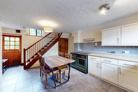 Bank Farm Mews 9 Kitchen Dining Room 1.jpg