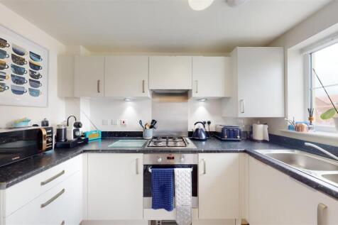 Pankhurst Way 3 Kitchen.jpg