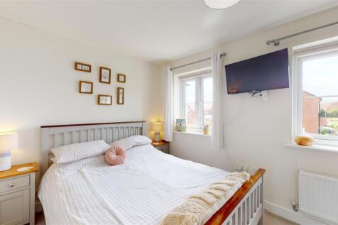 Pankhurst Way 3 Bedroom One.jpg