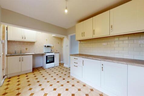 Weir Road 3 Kitchen.jpg