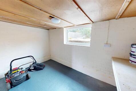 Weir Road 3 Out House.jpg