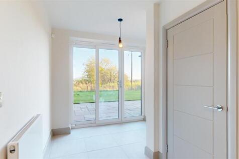 King Edwards Fields 5 Hallway.jpg