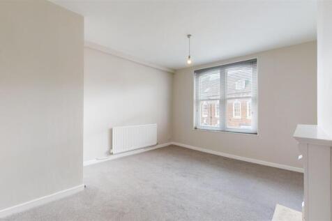 Wyle Cop 6-7, Flat 2 Living Room 1.jpg