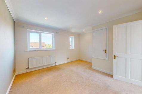 Watchcote 5 Bedroom One.jpg