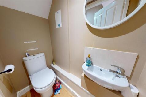 Meole Crescent 2a Bathroom Two.jpg