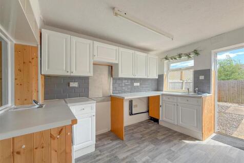 Crowmere Road 63 Kitchen.jpg