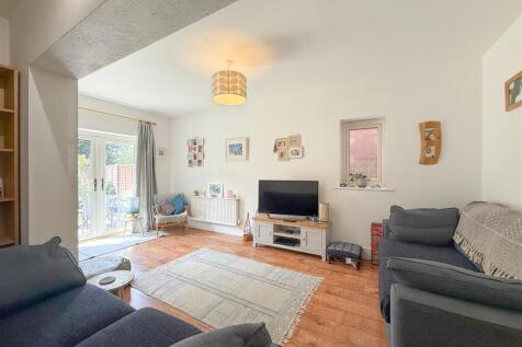 Grange Lane 19, Condover Livingroom 2.jpg