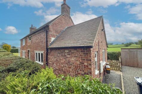 Yew Tree Cottage Side.jpg