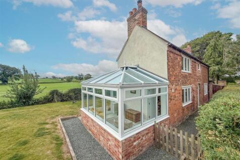 Yew Tree Cottage Front.jpg