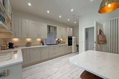 Kitchen.jpg