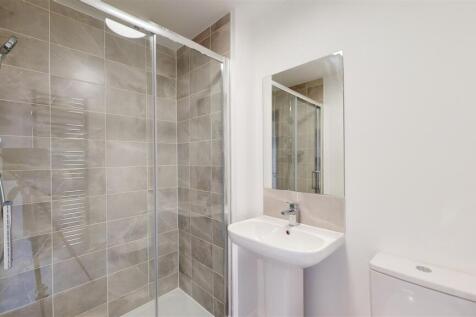 Morris Grove 58 En Suite Shower Room.jpg