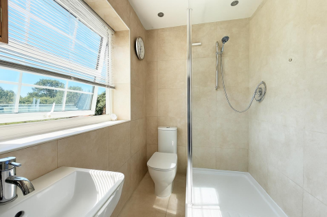 Ensuite 01.png