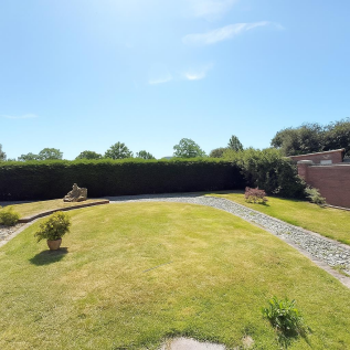 Garden 01.png
