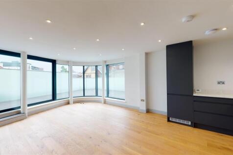 The Old Glassworks 5 Living Dining Room.jpg