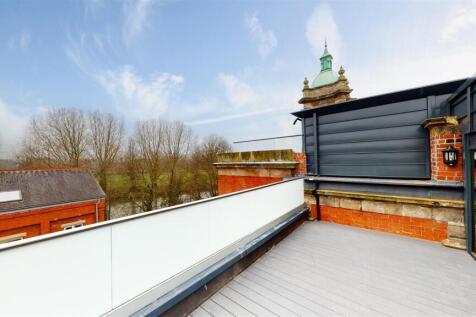 The Old Glassworks 5 Bedroom One Terrace 1.jpg