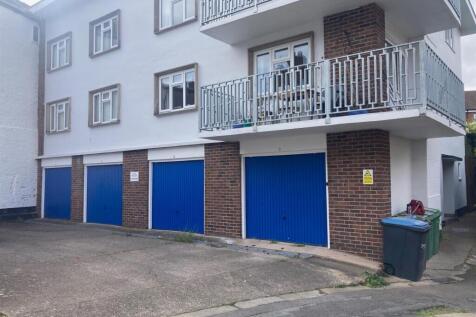 Garage 6 front 2024.jpg