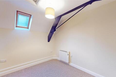 Castle Street 41b Bedroom.jpg
