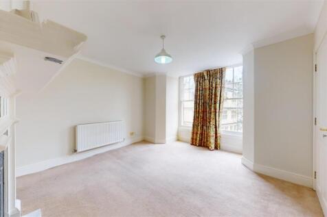 School Gardens 2, Flat 2 Living Room 1.jpg