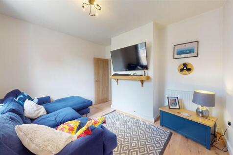 Hereford Road 79 Living Room 2.jpg