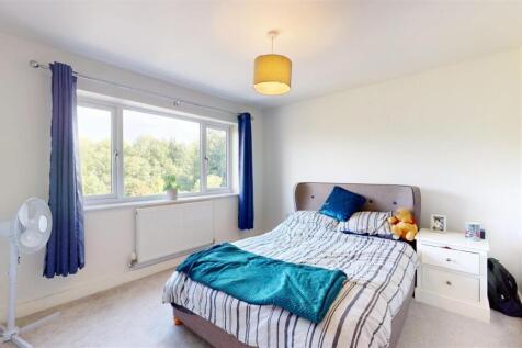 Hereford Road 79 Bedroom One.jpg