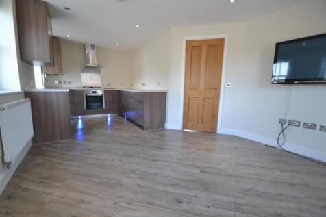 Betton Street 2 Living Room &amp; Kitchen.JPG